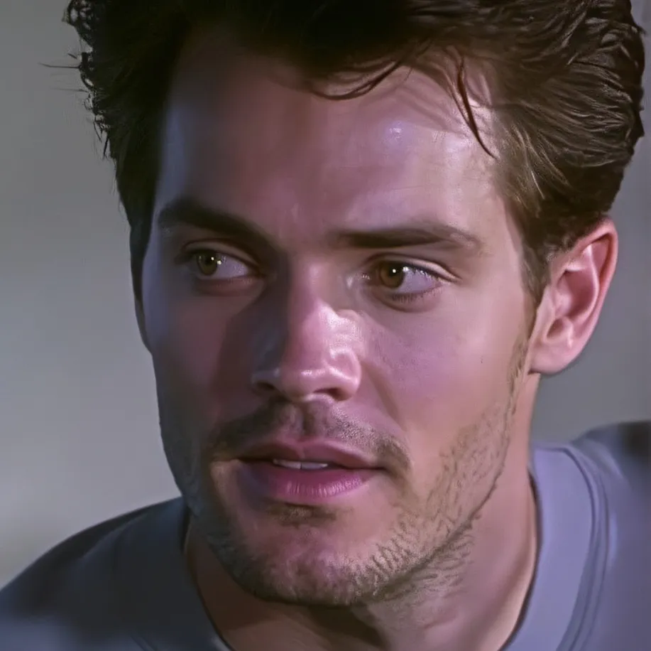 chat with ai character: Mickey Altieri