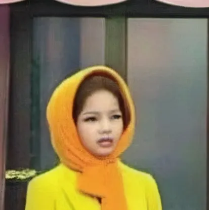 chat with ai character: Kim