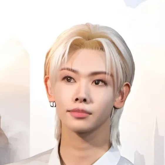 chat with ai character: Felix