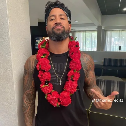 creator JEY USOS WIFE<3's avatar