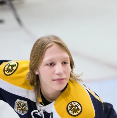 chat with ai character: Audrey