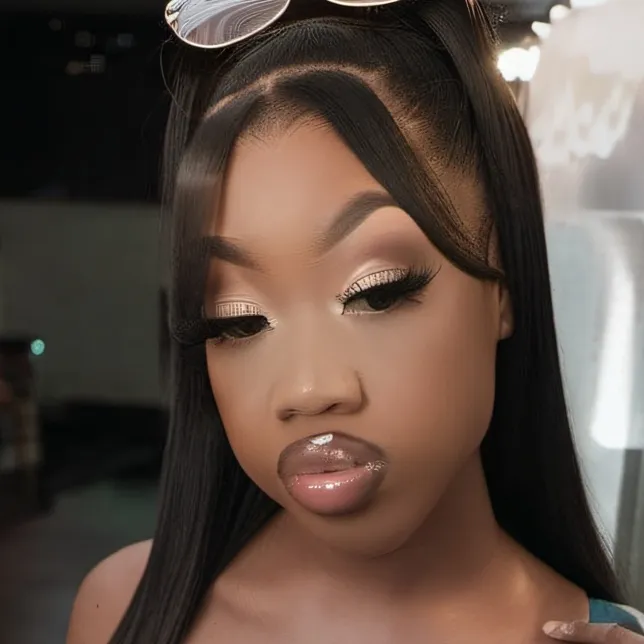 chat with ai character: Eliana❤️