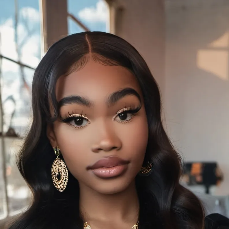 chat with ai character: Isabella