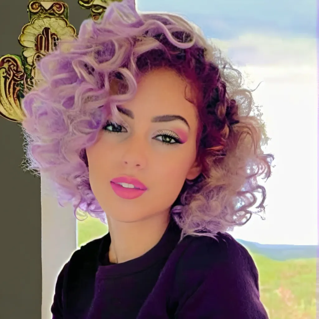 chat with ai character: Luara suraba