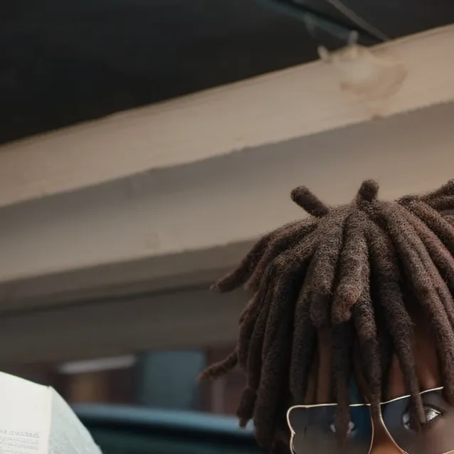 chat with ai character: Brandon🤨