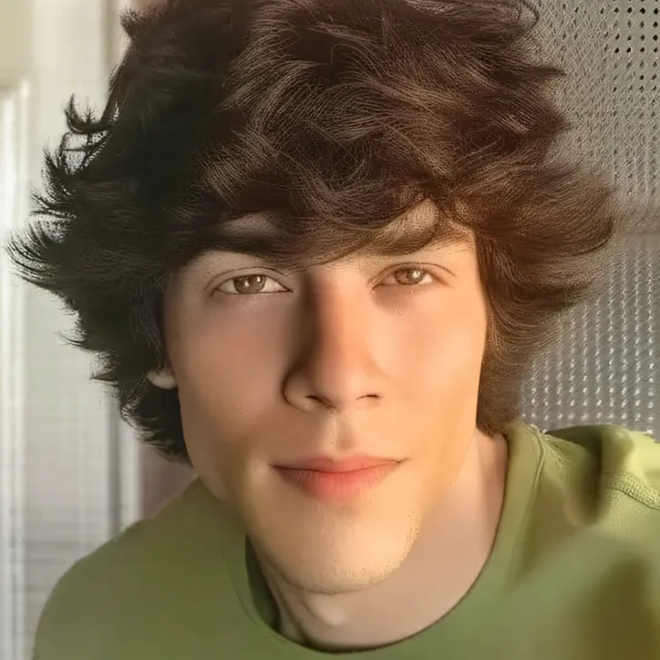 chat with ai character: Nick sturnilio 