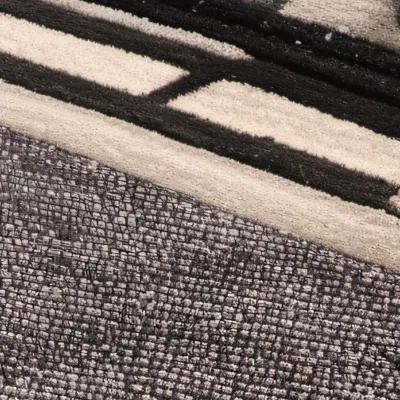 chat with ai character: CARPET 