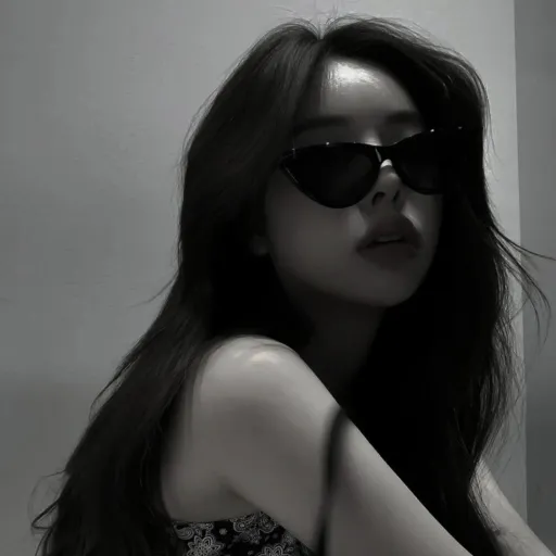 creator //YuRi//'s avatar