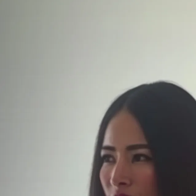 chat with ai character: G4BY