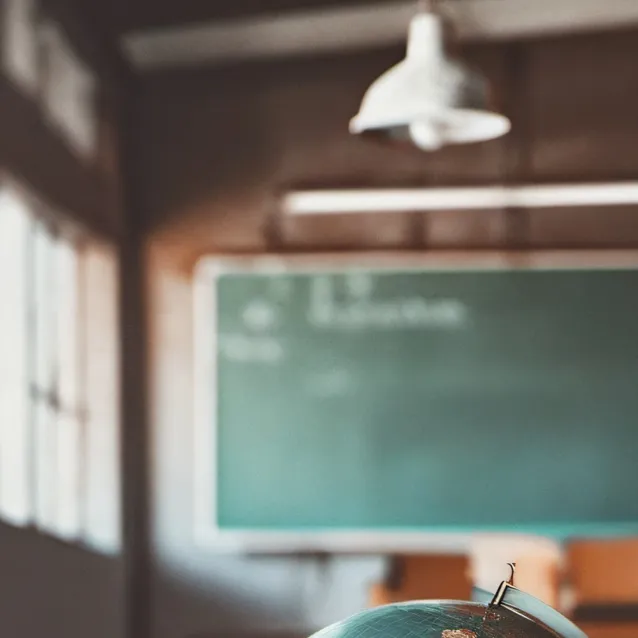 chat with ai character: Fpe