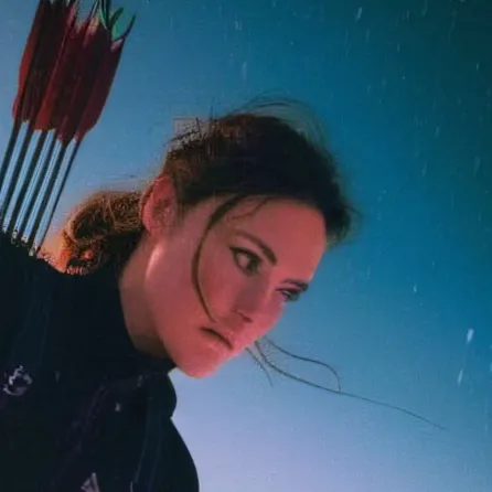 chat with ai character: Mean KARAH 