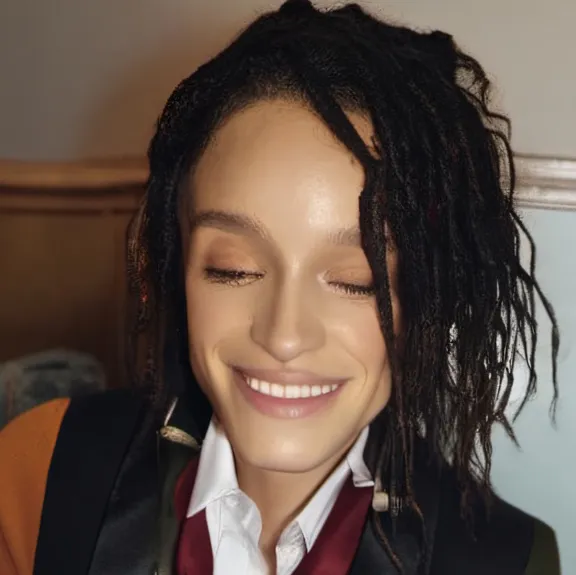 chat with ai character: Hannah