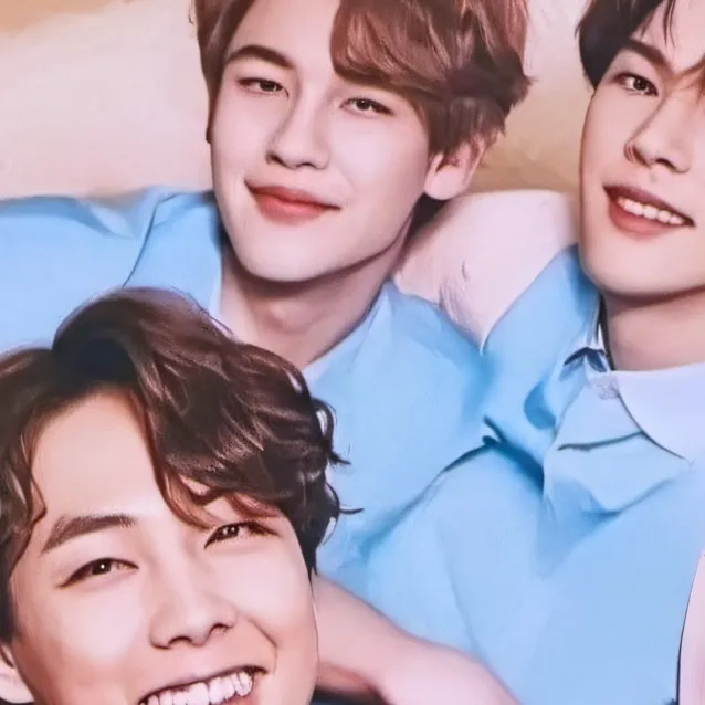 chat with ai character: BTS!