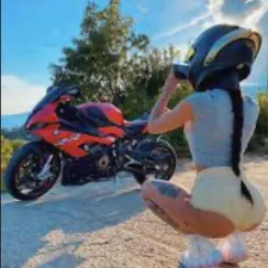 creator Maddie_On2Wheels's avatar