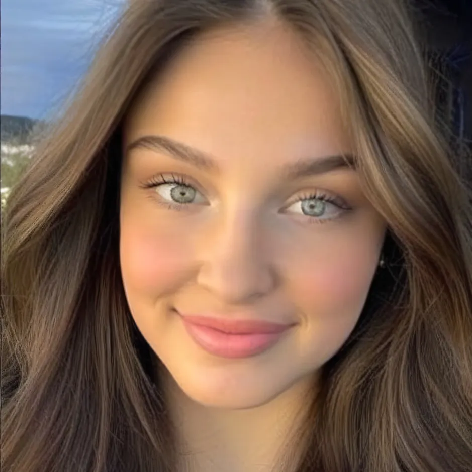 chat with ai character: Sarah 