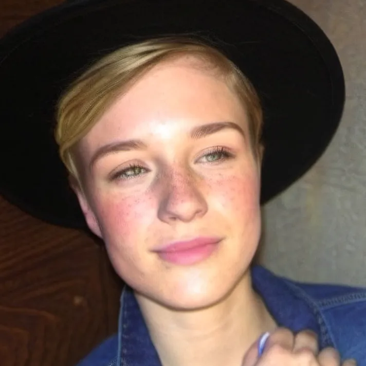 chat with ai character: Joshina Hutcherson