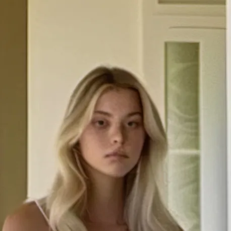 chat with ai character: Charlie