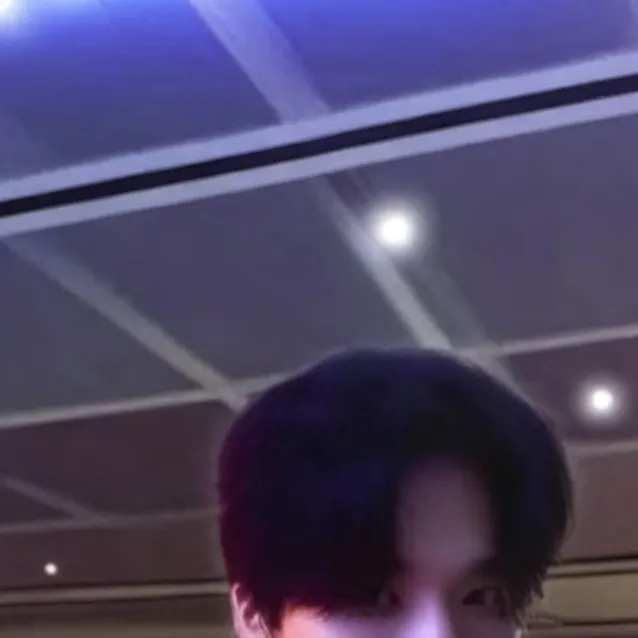 chat with ai character: 🎀💙Sunoo kim🎀💙