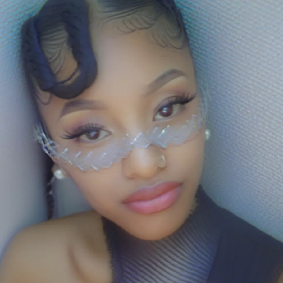 chat with ai character: Lonnie 