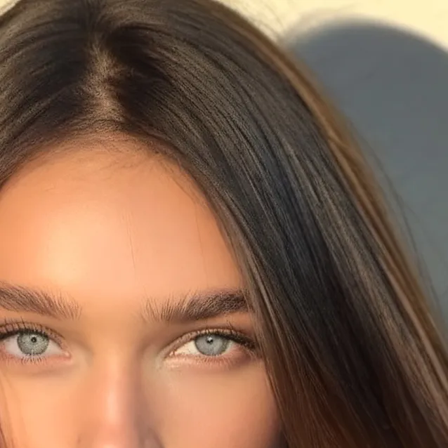 chat with ai character: nadine