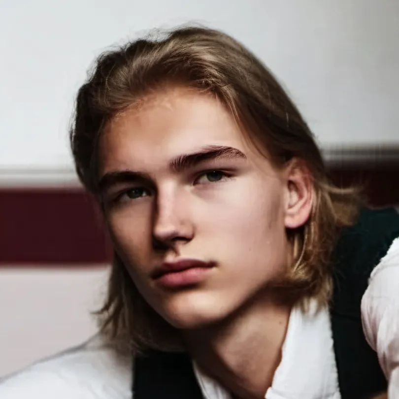 chat with ai character: Pavel