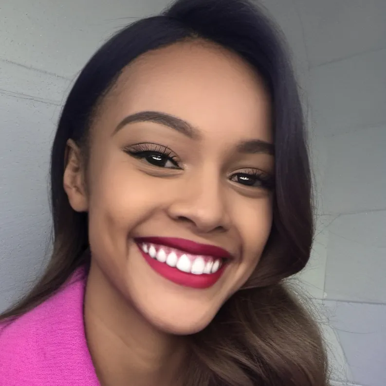 chat with ai character: Amber