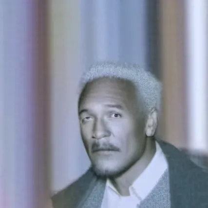 chat with ai character: James 