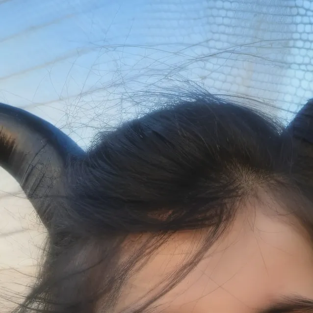 chat with ai character: Mimi