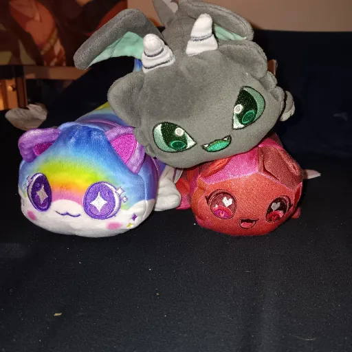 creator angel cat's avatar