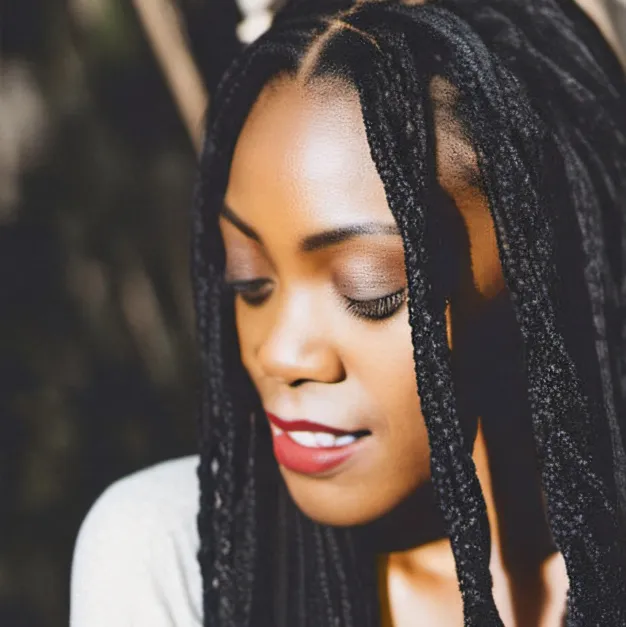 chat with ai character: Eva