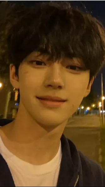 ai character: Kai background