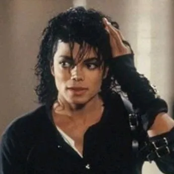 creator |~{ APPLEHEAD★}~|'s avatar