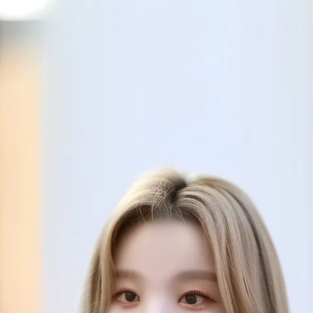 chat with ai character: Song Yuqi 