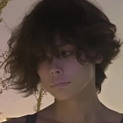 chat with ai character: Alex