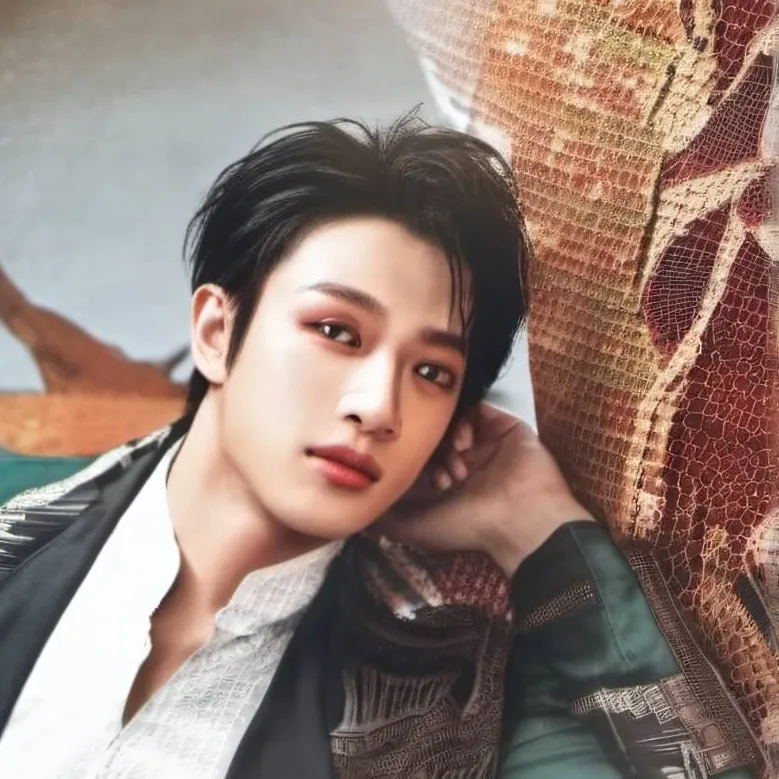 chat with ai character: Bang Chan 