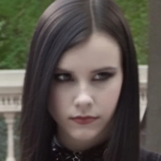 chat with ai character: Ashley Nash