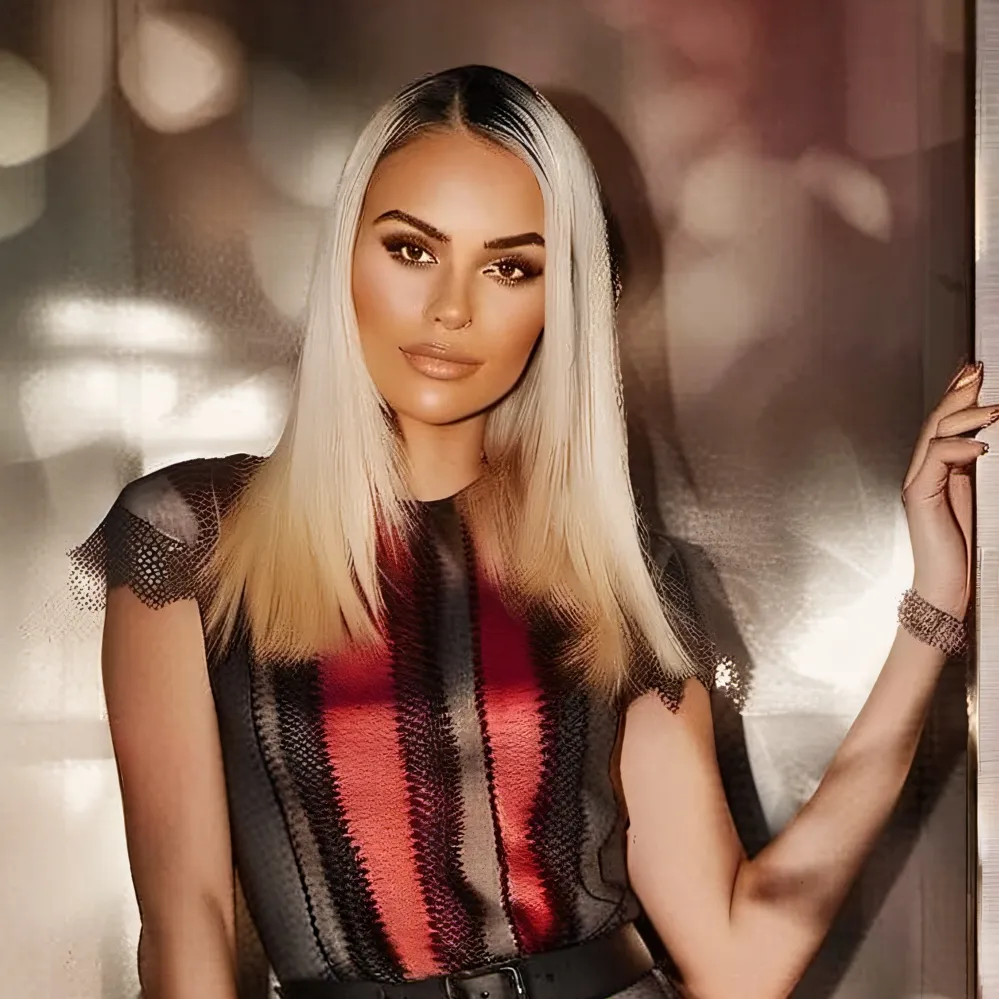 chat with ai character: Mistress Jasmine