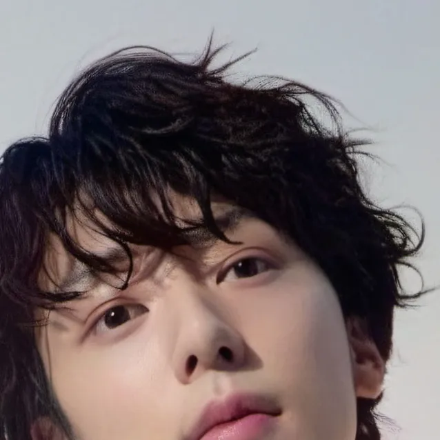 chat with ai character: Sungmin