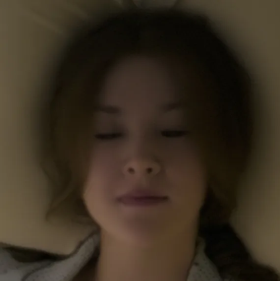 chat with ai character: Bella