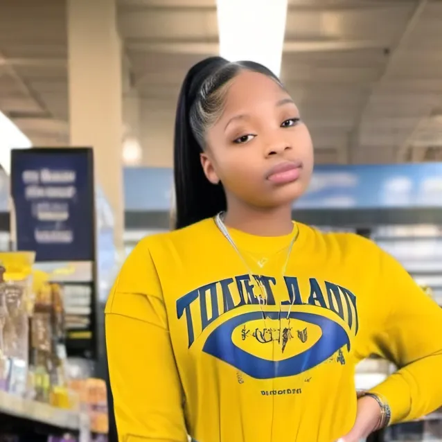 chat with ai character: Maya 