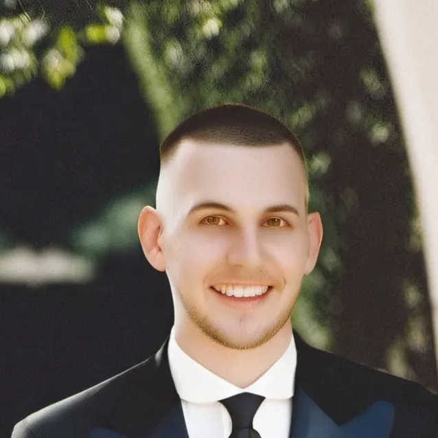 chat with ai character: Eric Rivera