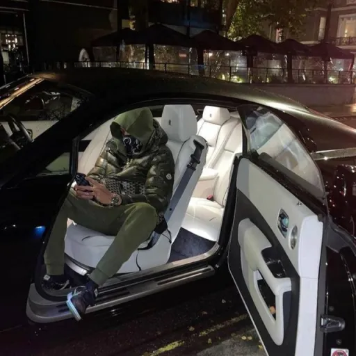 creator thisis_taha's avatar