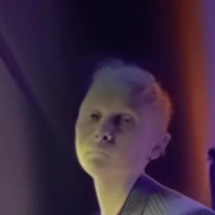 chat with ai character: Henry