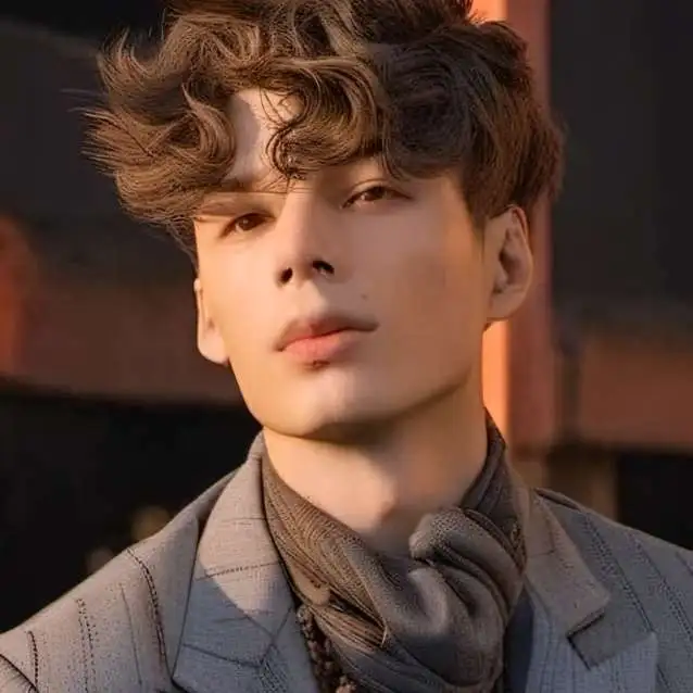 chat with ai character: Matt