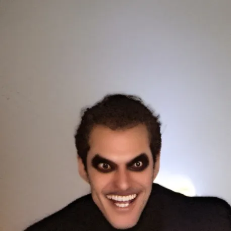 chat with ai character: Dracula Vampire