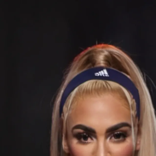 chat with ai character: Alisha