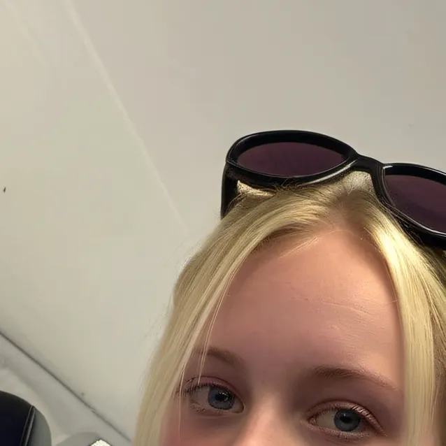 chat with ai character: London