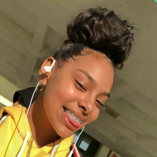 creator Charlotta's avatar