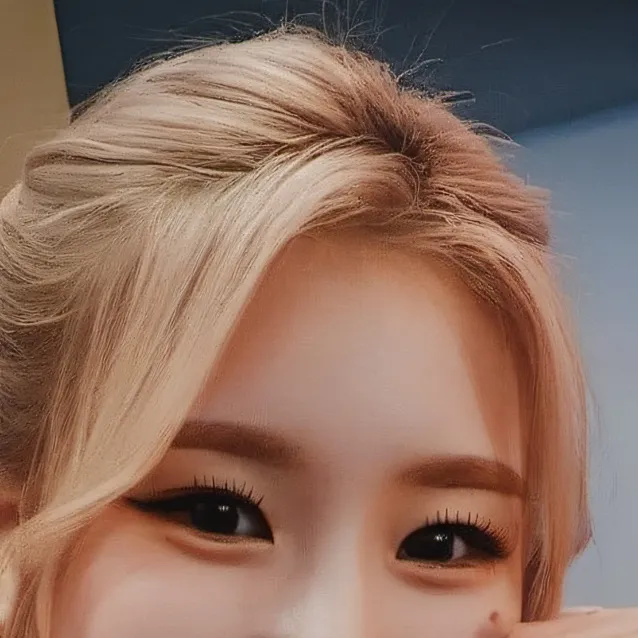 chat with ai character: Rosé