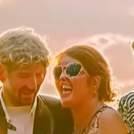 chat with ai character: Walk off the earth